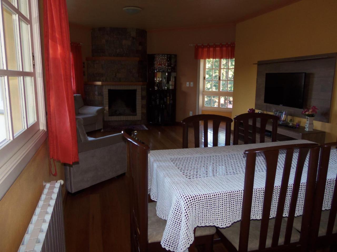 Casa Ampla Com Comodos Confortaveis 格拉玛多 外观 照片
